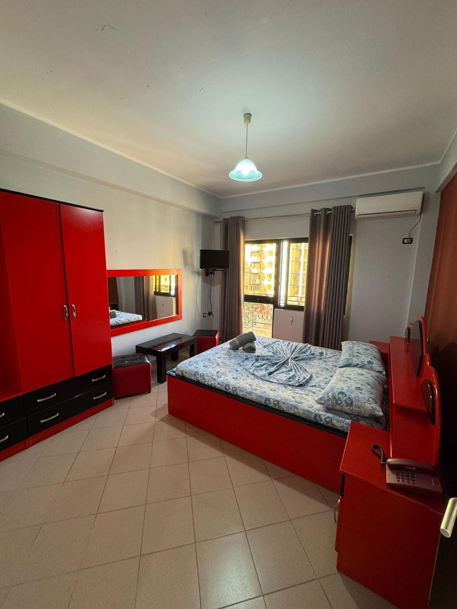 Lezhë Hotel Europa מראה חיצוני תמונה