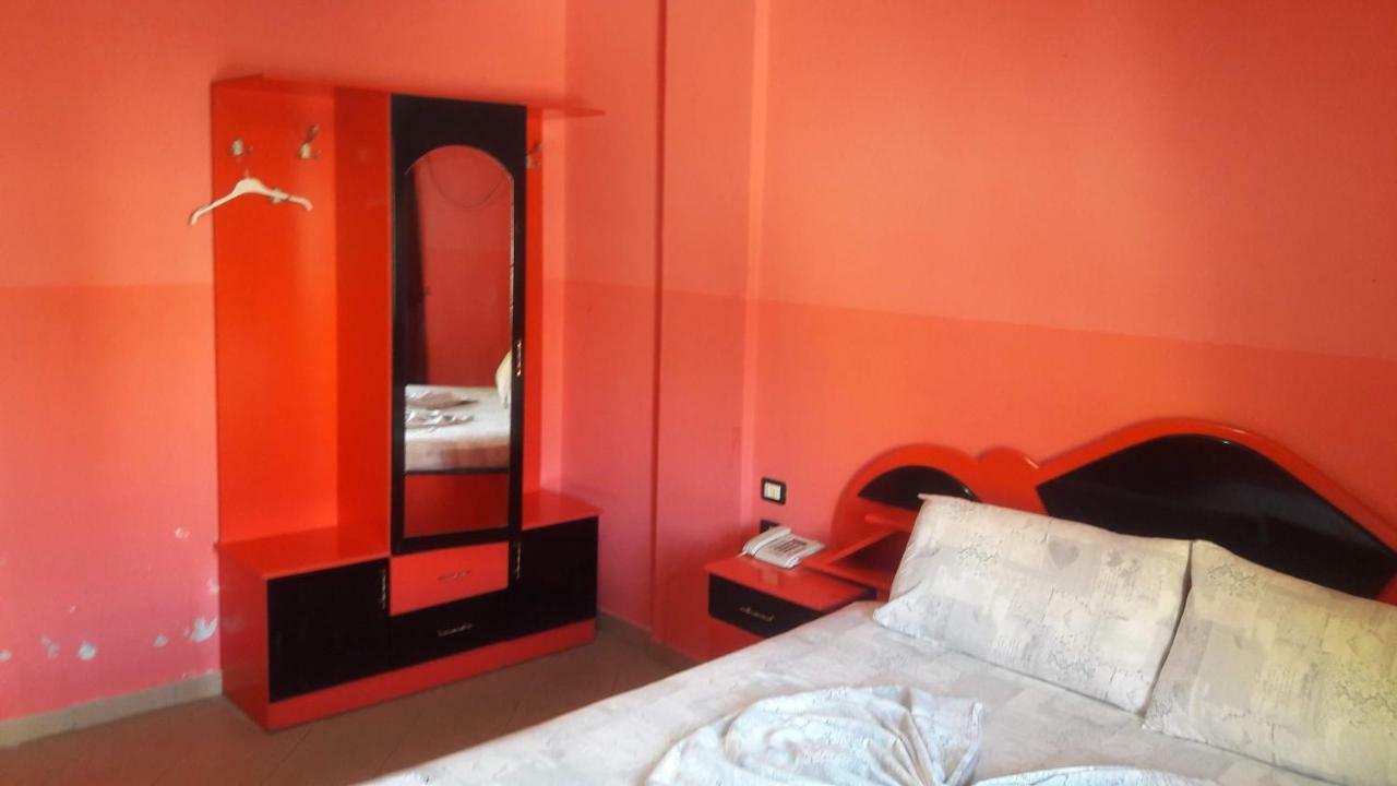 Lezhë Hotel Europa מראה חיצוני תמונה